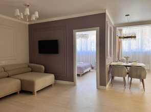 Semeynye s Mini Kukhney v Novom Zhk Apartments
