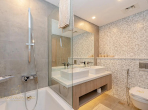 Апартаменты Marco Polo Fancy Marina Getaway With Mesmerizing Views