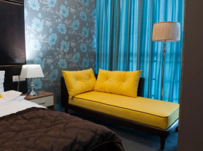 Отель Square Inn