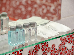 Апартаменты Красный Квадрат на Набережной