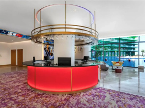 Отель Voco Dubai Monaco The Heart of Europe