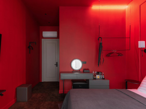 Апартаменты Red room в NikolaevBuilding