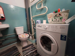 Квартира рядом с Мнтк им. Федорова и Ск Заря