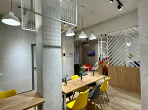 Хостел izzzi hostel Bishkek