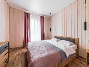 V Zhivopisnom Pocelke Private house