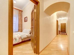 Квартира Трёхкомнатная с изолированными комнатами и балконом