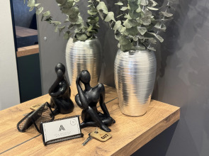 Апартаменты с проектором в комплексе с бассейном