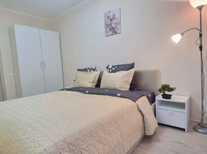 Однокомнатная квартира Natali apart в ЖК Зеленая Вертикаль на метро Лесопарковая