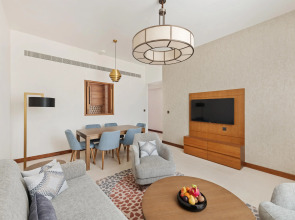 Staybridge Suites Dubai Al-Maktoum Airport, an IHG Hotel