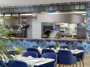 Отель Crowne Plaza Istanbul Florya