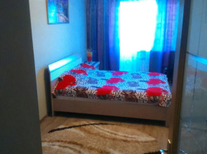 Na Kirova Apartment