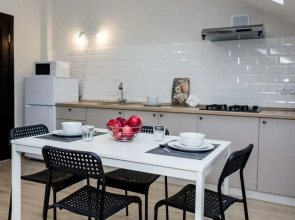 Квартира двухкомнатная с видом на Лавру