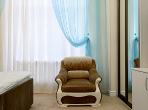 Меблированные комнаты  Серебряная лошадь