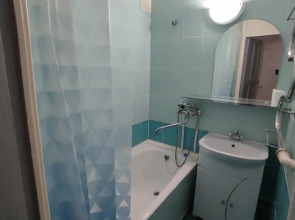 Квартира Двухкомнатная 50 лет Октября 33