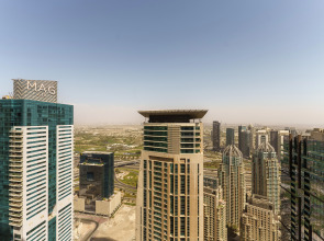 Апартаменты Unique & Stylish High Floor close to Marine Club