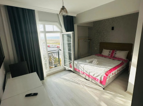 Отель Airport Black Sea Hotel & Restaurant