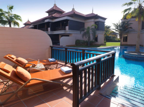 Курортный отель Anantara The Palm Dubai Resort