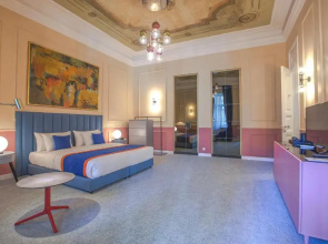 Heritage Hotel and Suites (by Travel Agency)