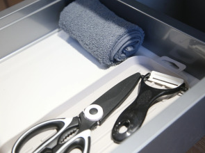 Апартаменты Уорхол - апельсин и капучино в интерьере с собственным двориком для BBQ в 10 минутах от центра