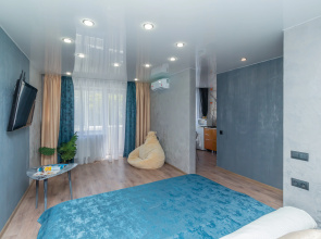 Apartamenty Novye v samom centre Celabinska radom s UURGU