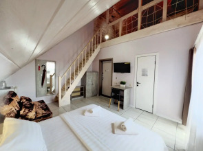 Гостевой Дом Five-story с бассейном