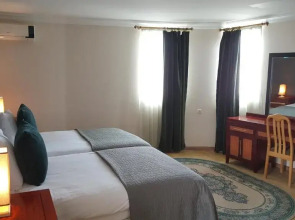 Отель Beaumonde Tbilisi