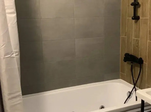 Квартира Евро Трехкомнатная  с джакузи