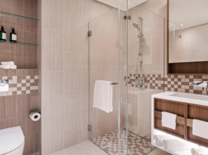 Staybridge Suites Dubai al-Maktoum Airport, an IHG Hotel