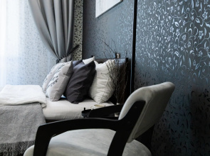 Stilnaya Studiya Black and white Flat