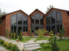 Hotel Taniqinn Dilijan Cottages