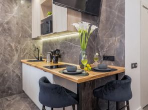 Квартира с бассейном на территории МореСолнцеАпарт