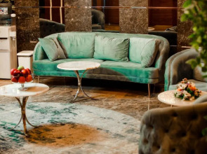 Отель Regal Inn Badamdar