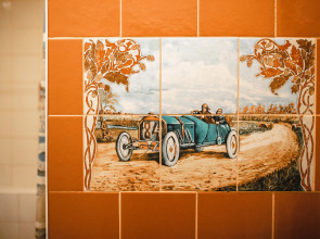 Отель Traveler's Hotel