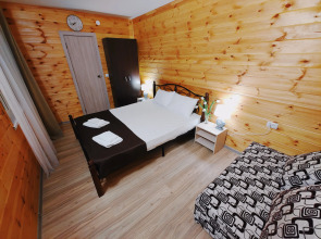 Отель Wood Hotel Topál
