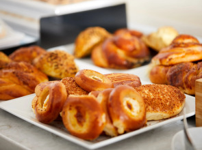 Albinas Hotel Old City