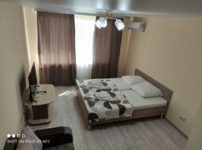 1-room Apartment On Lva Tolstogo