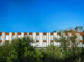 Отель River Inn