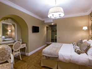 Бутик Отель 1881