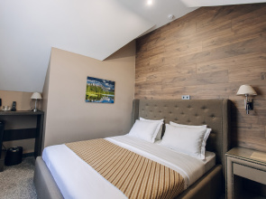 Dlya 2 Gostey Na Mansardnom Etazhe (11) Apartments