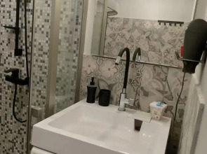 Апартаменты Октябрьский проспект 96-1