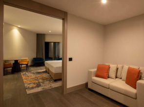 Отель Centro Westside by Rotana