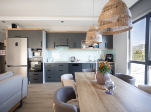 Uyutnye 2+1 Apartments