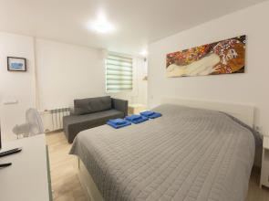 Апартаменты на Череповецкой 3