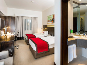 Holiday Inn Express | Dubai Internet City, an IHG Hotel