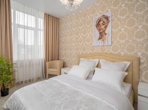 Apartments Trekhkomnatnaya Kvartira Ladgorna Na Mstislavtsa 20