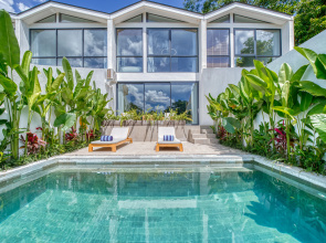 Loyo Villas, Villa