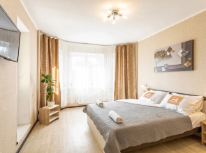 Prostornaya dvukhkomnatnaya v samom tsentre goroda Flat