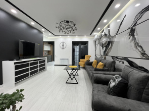 S Sovremennym Remontom ZA444 Flat