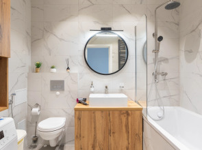 Квартира near the park – просторная трешка с видом на парк