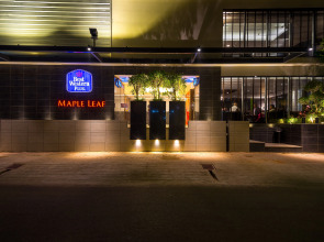Best Western Plus Maple Leaf Hotel